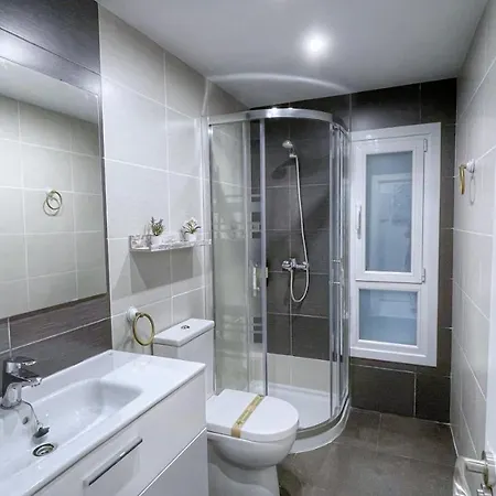 Vt Flat Reformado Con Escritorio De Trabajo Y Wifi Apartamento Bilbau Exterior foto